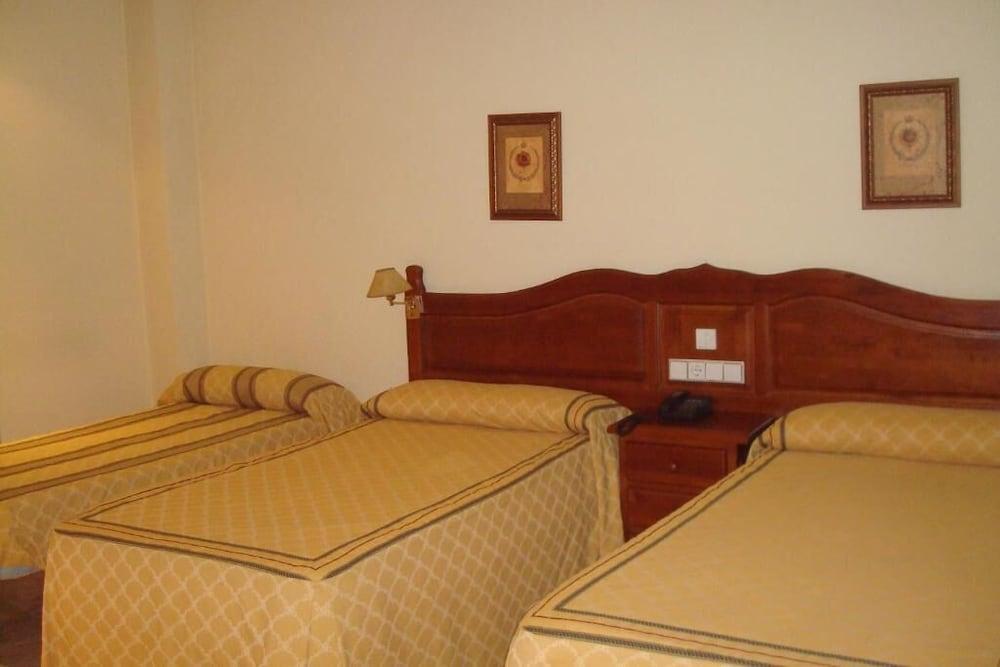 Hotel Roma Aurea Talavera de la Reina Zewnętrze zdjęcie